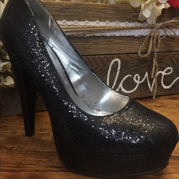 Super Sexy Sequined Heels - Picture 1 of 5